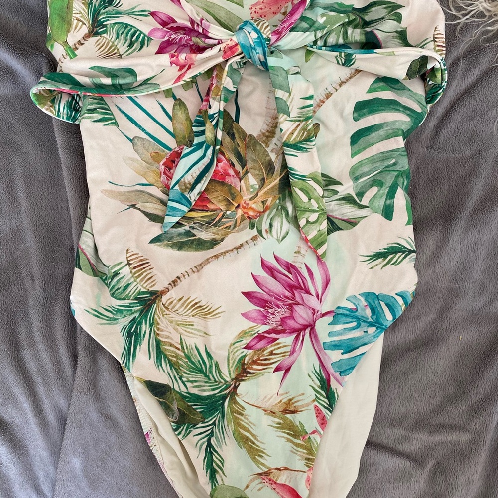 PilyQ One Piece New condition
